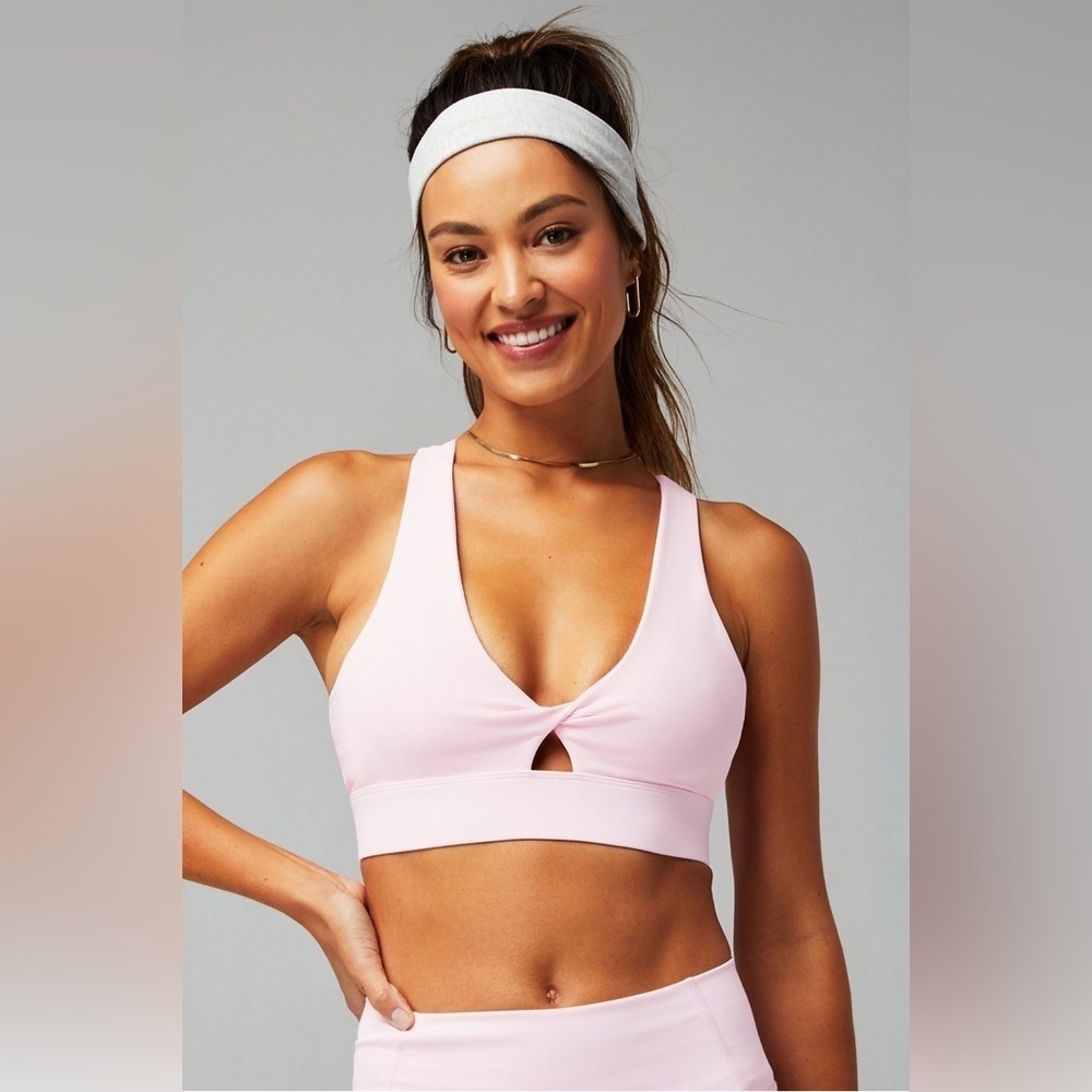Fabletics Oasis Twist Medium Impact Sports Bra size S